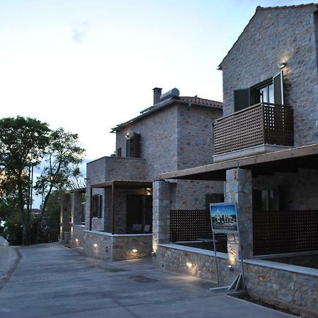 Petras Gi - Stone Houses Stoúpa Buitenkant foto